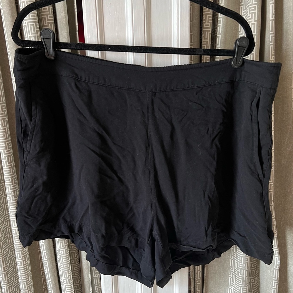 Black high rise playa shorts from Old Navy